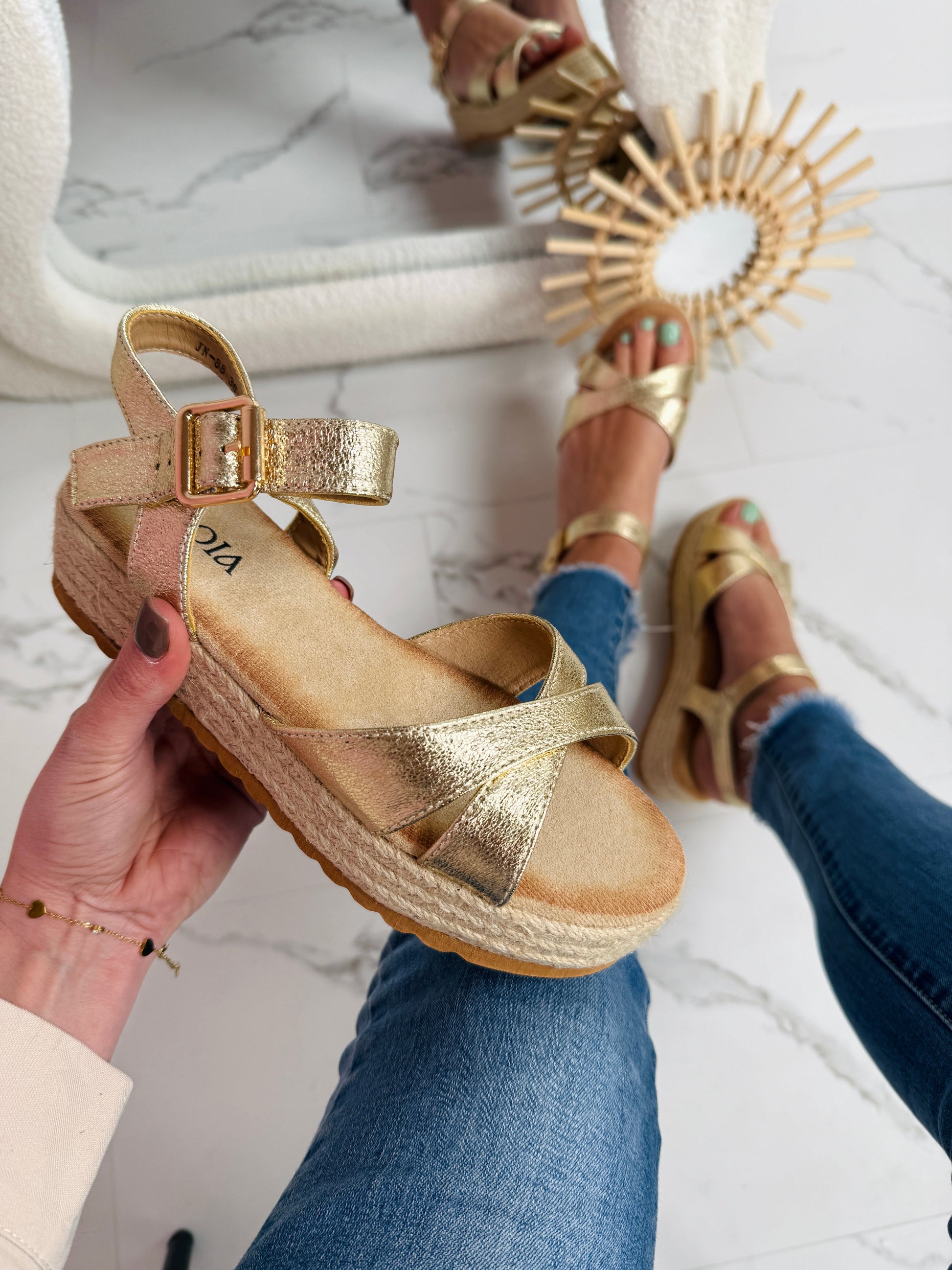 Dionne Gold Sandaal