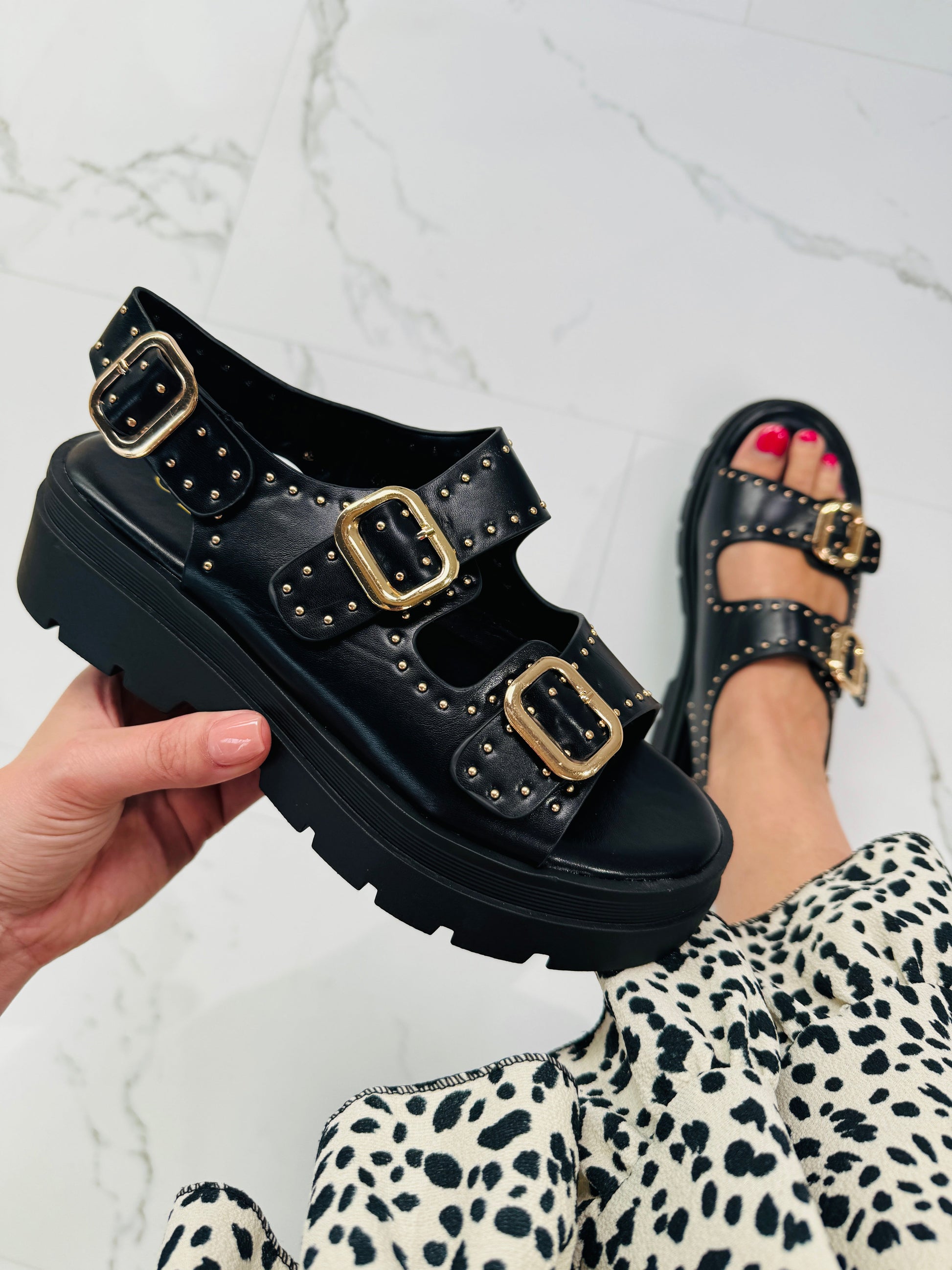 5478 Black Sandaal