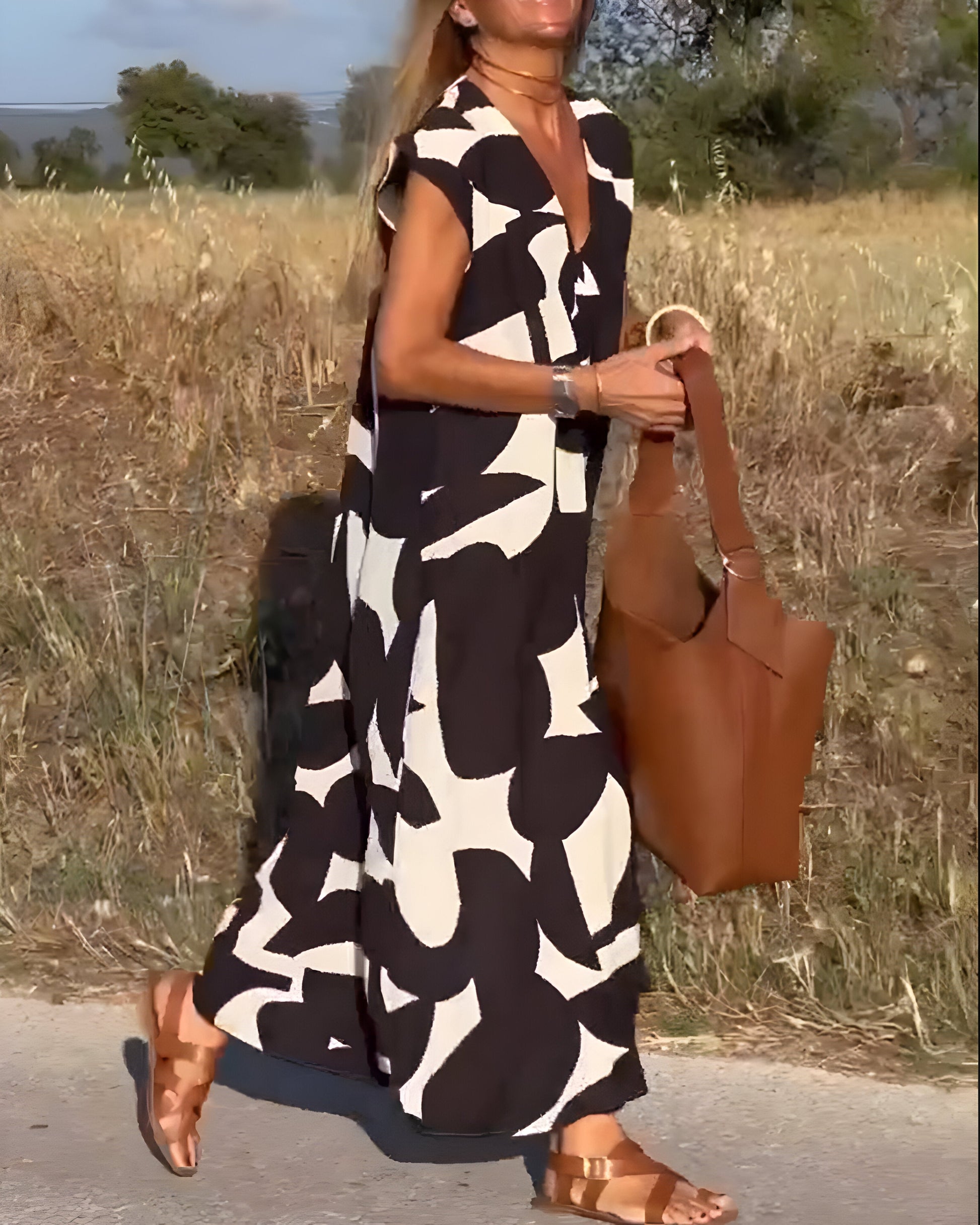 NOVERA™ | Jurk met print en V-hals