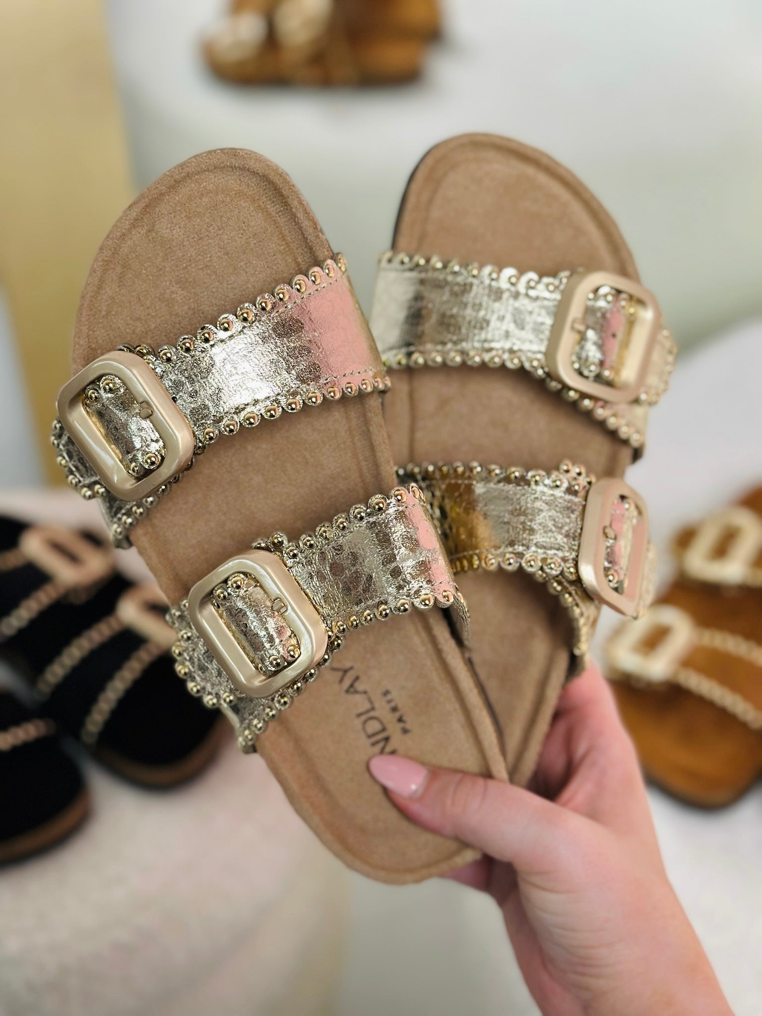 Karolien Gold Slippers