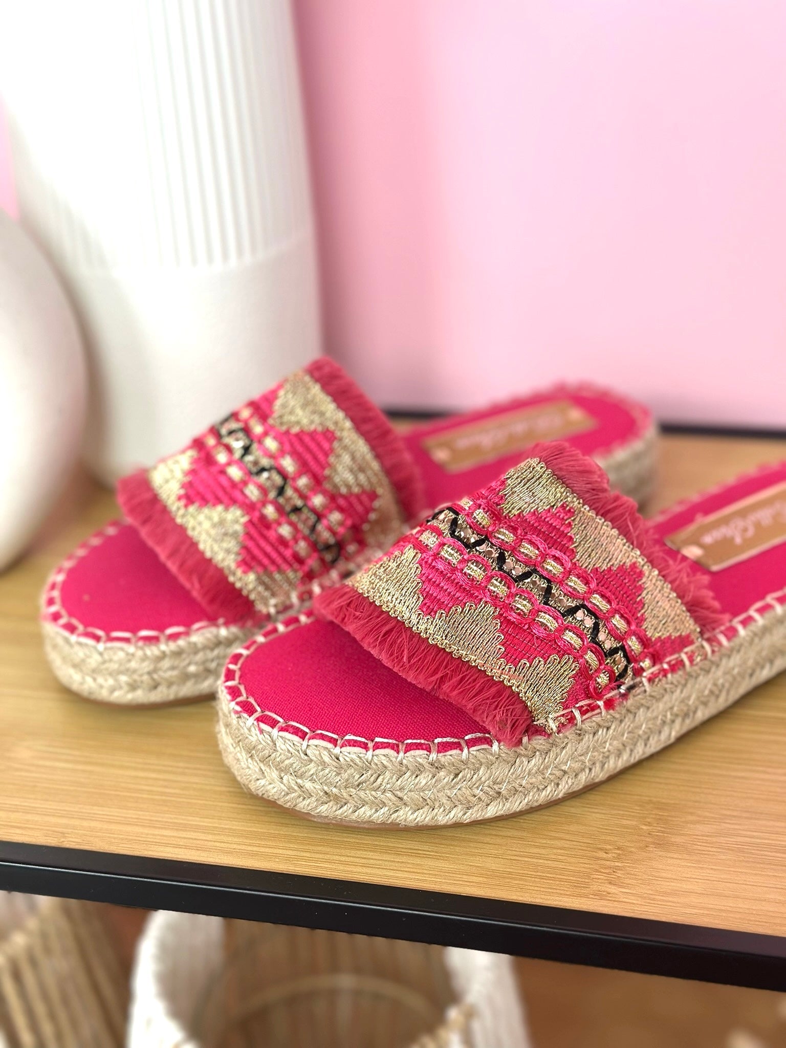 Gaby Fuchsia Slippers