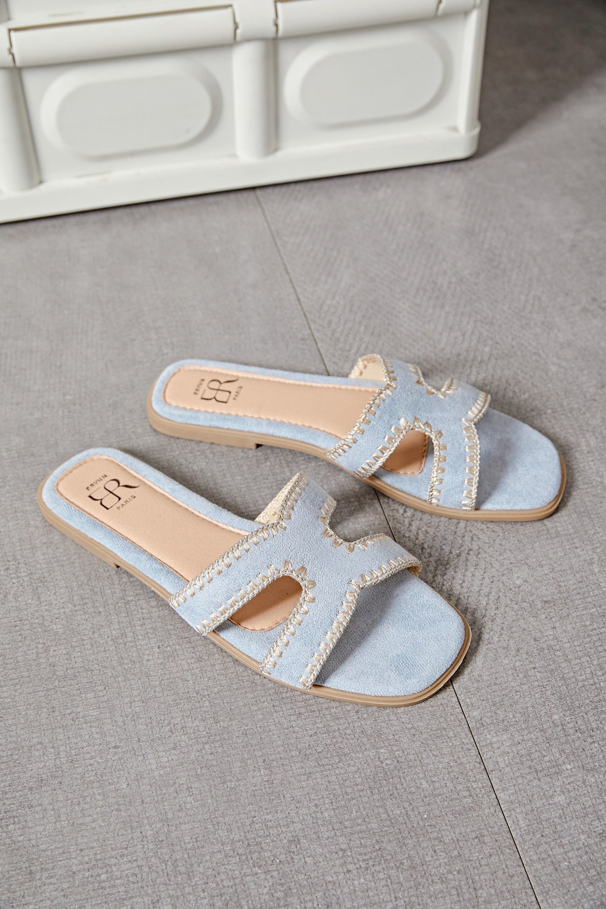 596 Blue Slides